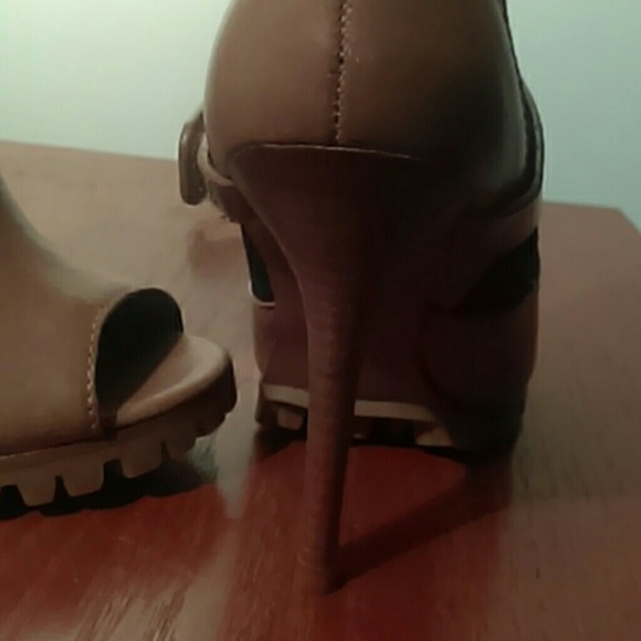 Tory Burch Ankle Booties - Picture 5 of 6